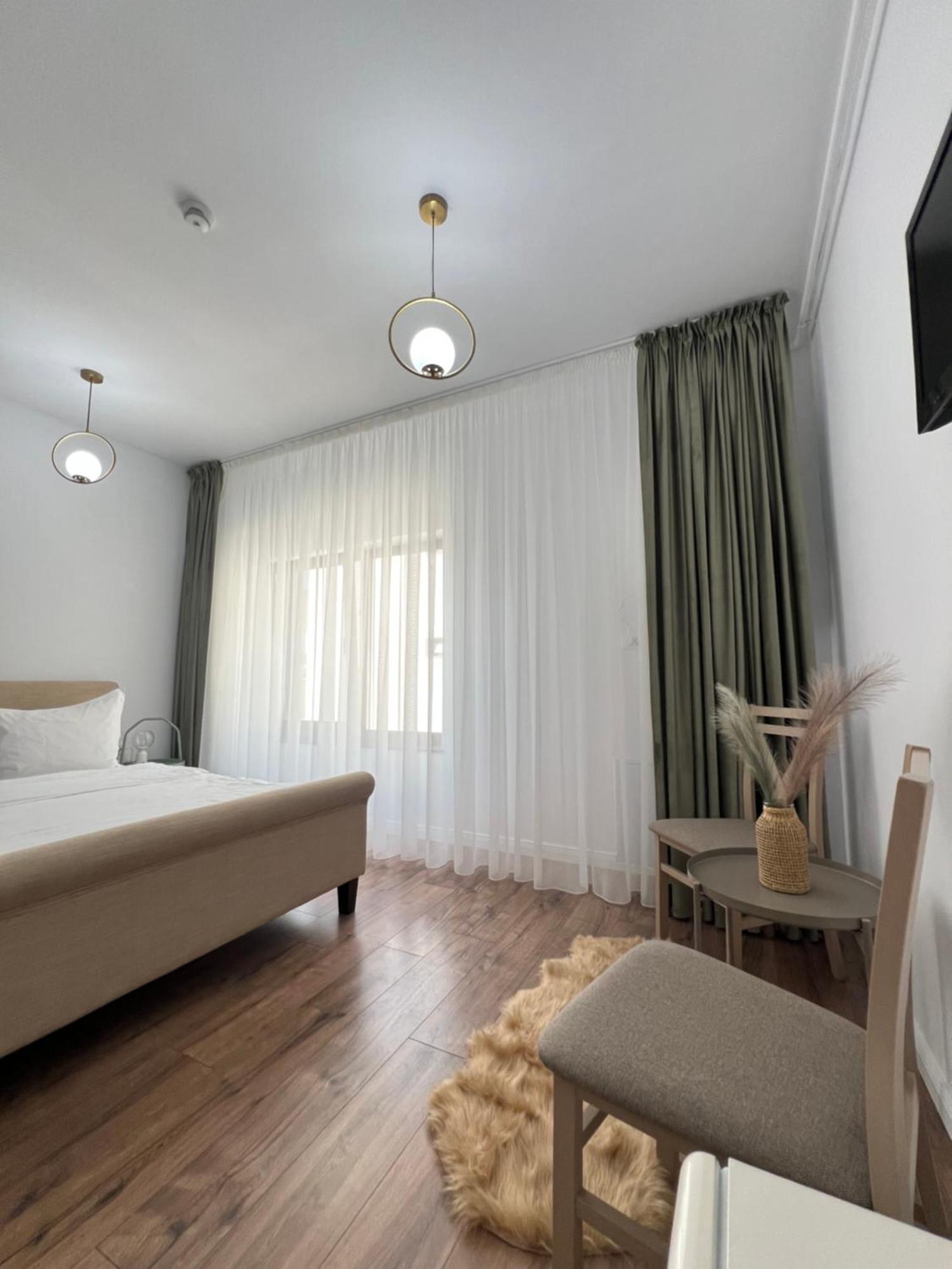 Cloud 9 Apartment