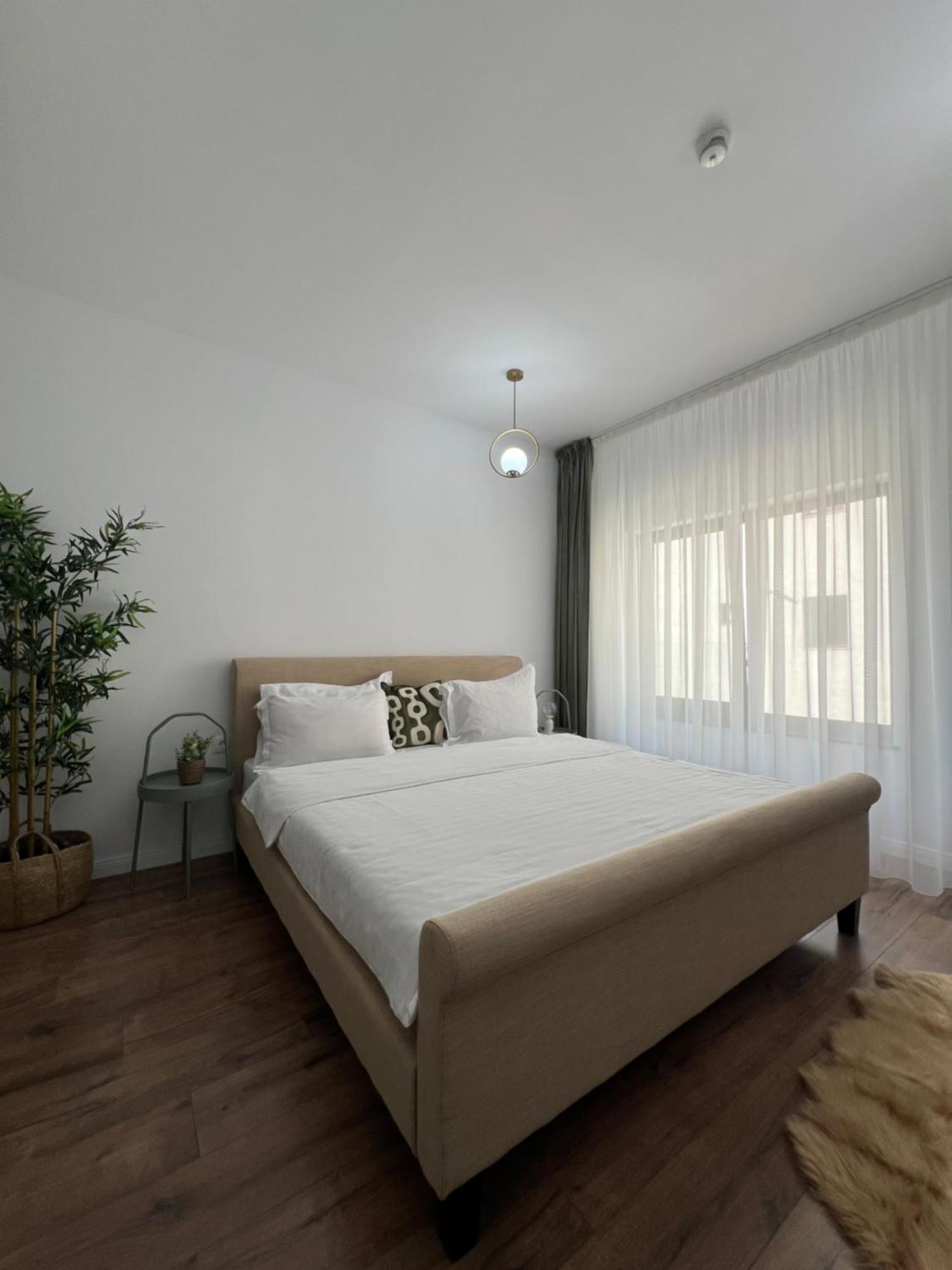 Apartment Cloud 9 *