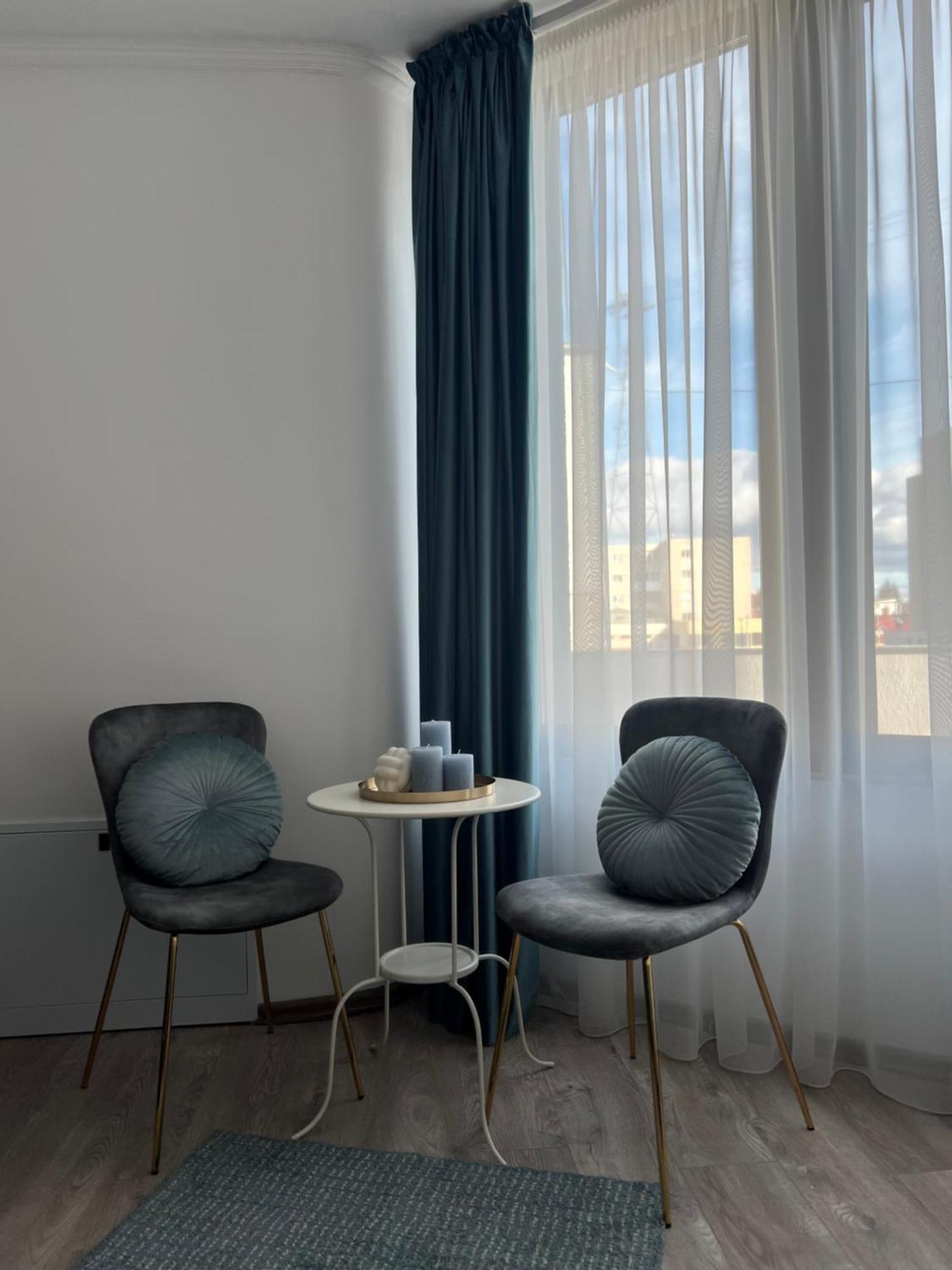 Cloud 9 Apartment
